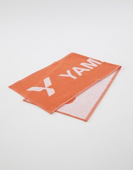 Sports Towel Pro Team Yamamoto® cm 30x90 Colore: Corallo - YAMAMOTO OUTFIT
